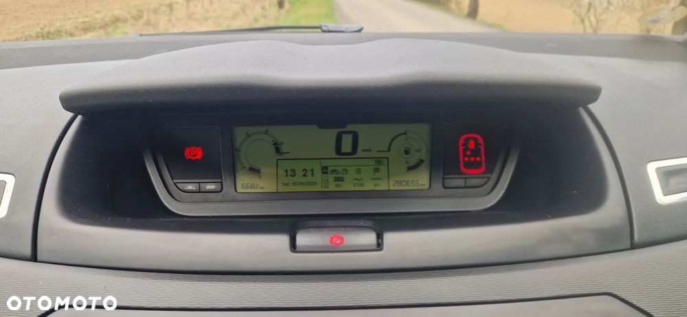 Citroën C4 Picasso - 8