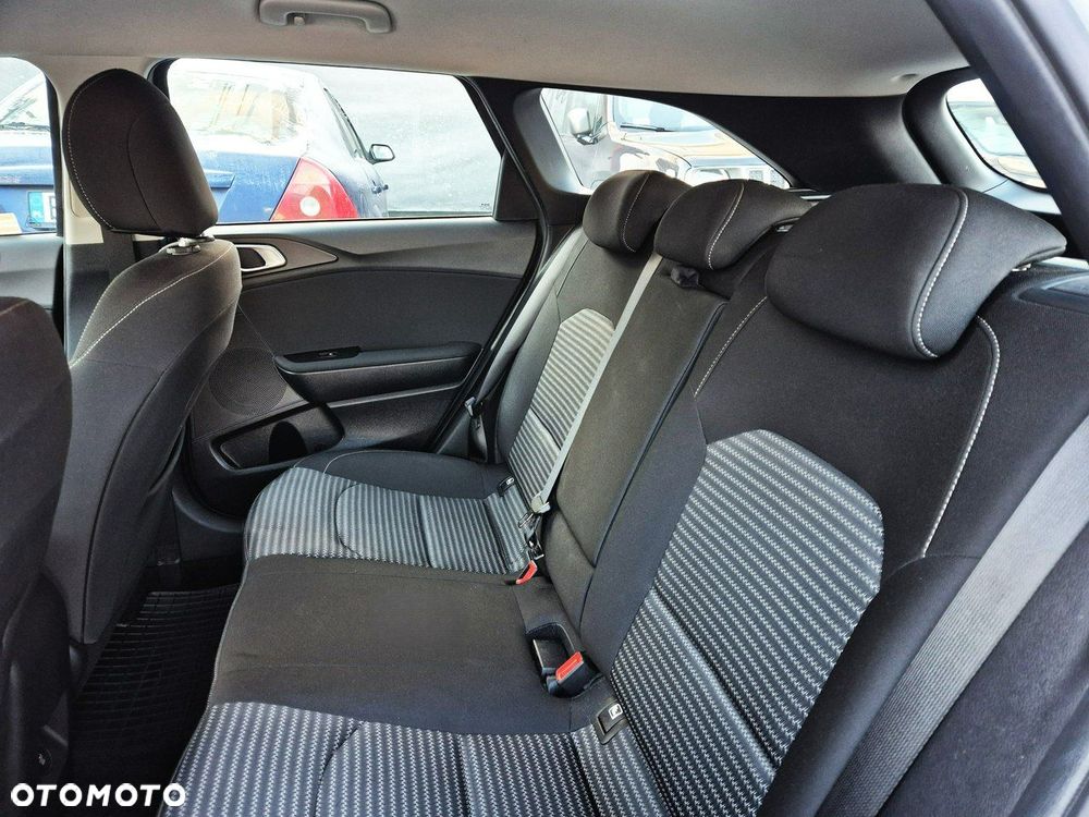 Kia Ceed 1.5 T-GDI M DCT - 15