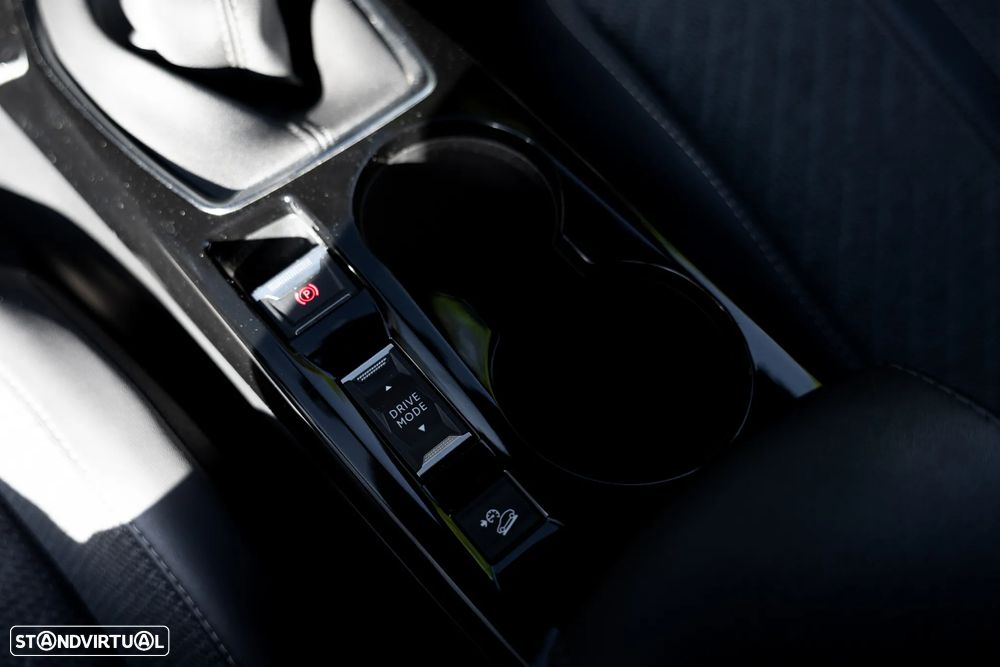 Peugeot 2008 1.2 PureTech Allure Pack - 6
