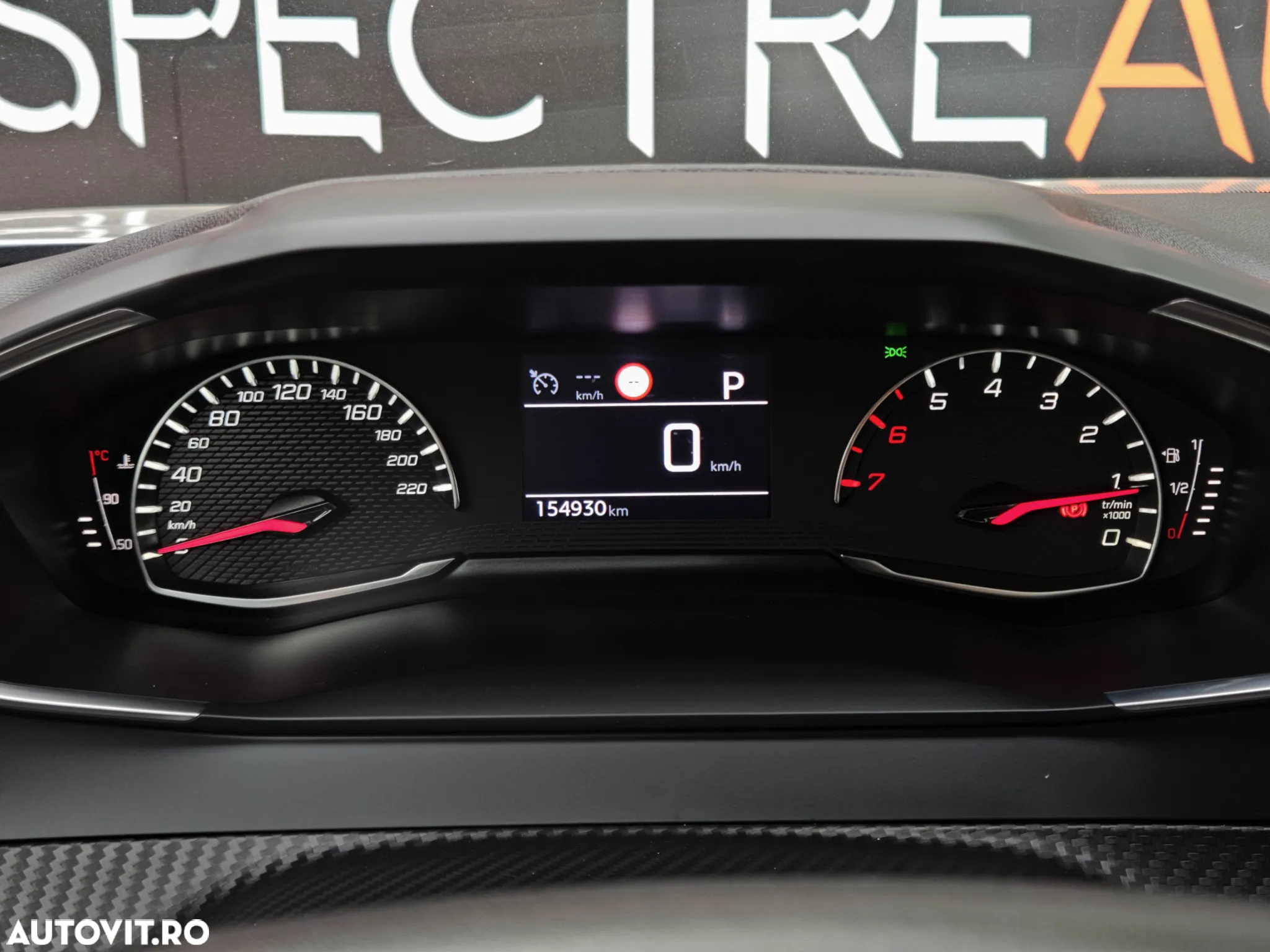 Peugeot 2008 1.5 BlueHDI 130 S&S EAT8 Allure - 15