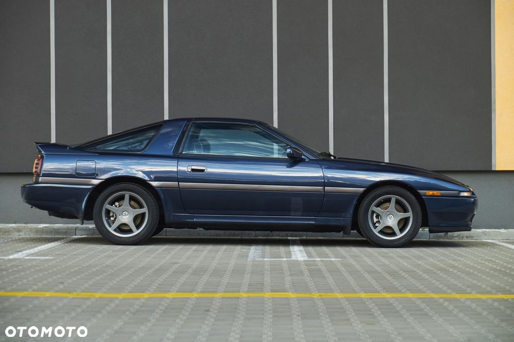 Toyota Supra 3.0 Turbo - 4
