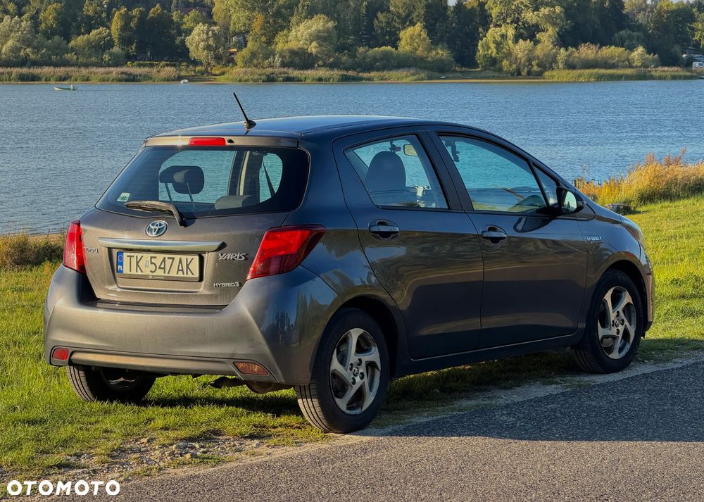 Toyota Yaris 1.5 VVT-i Comfort - 4