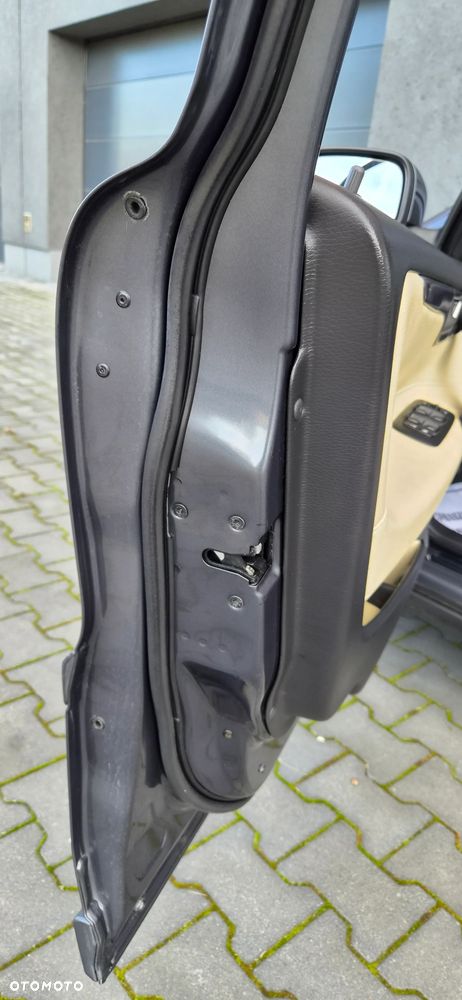 Volvo S60 2.4 Premium - 34