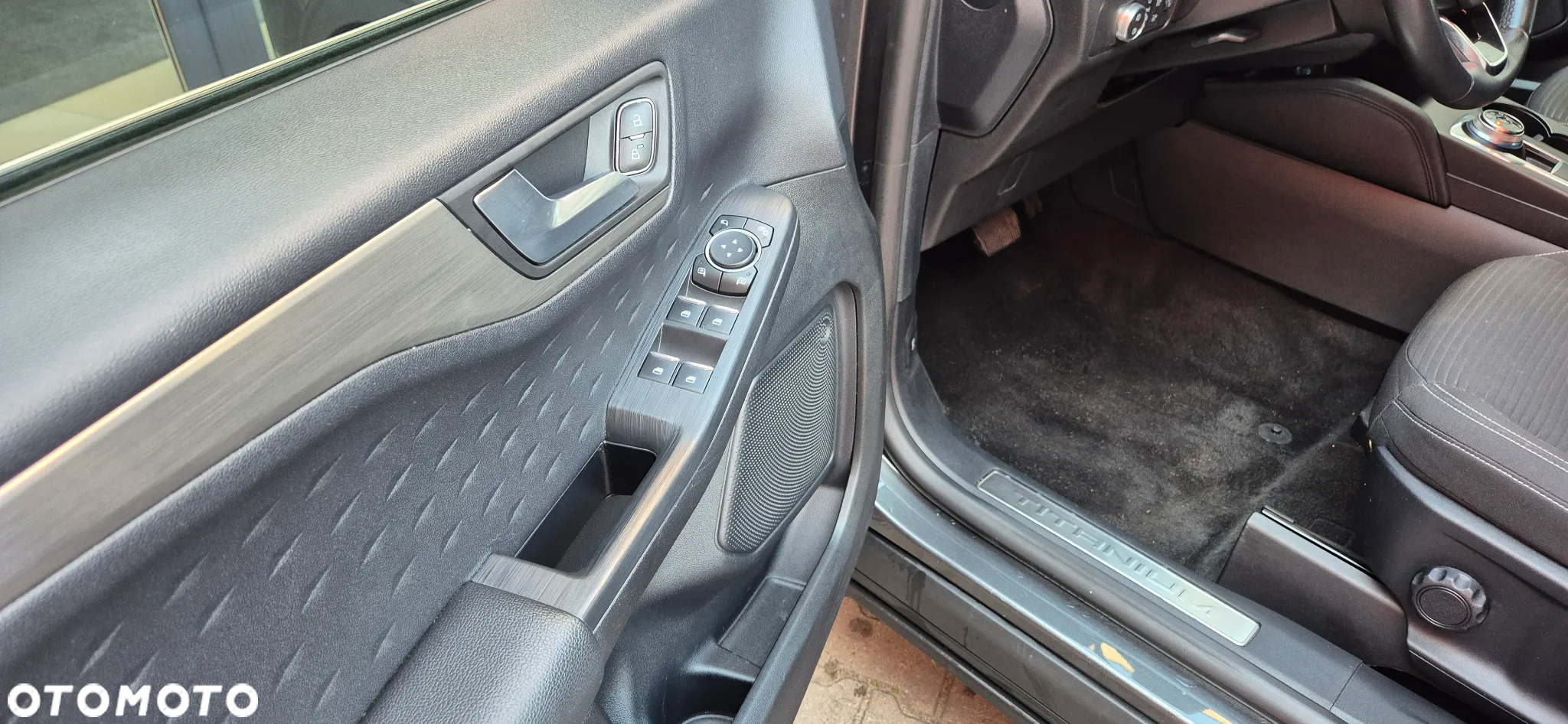 Ford Kuga 1.5 EcoBlue TITANIUM - 15