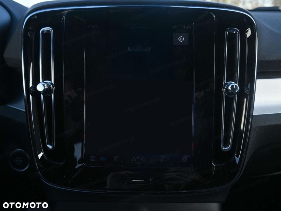 Volvo XC 40 B3 Plus Dark - 11