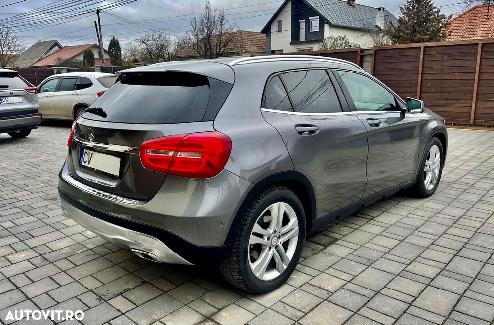 Mercedes-Benz GLA 220 d 4MATIC 7G-DCT Style - 4