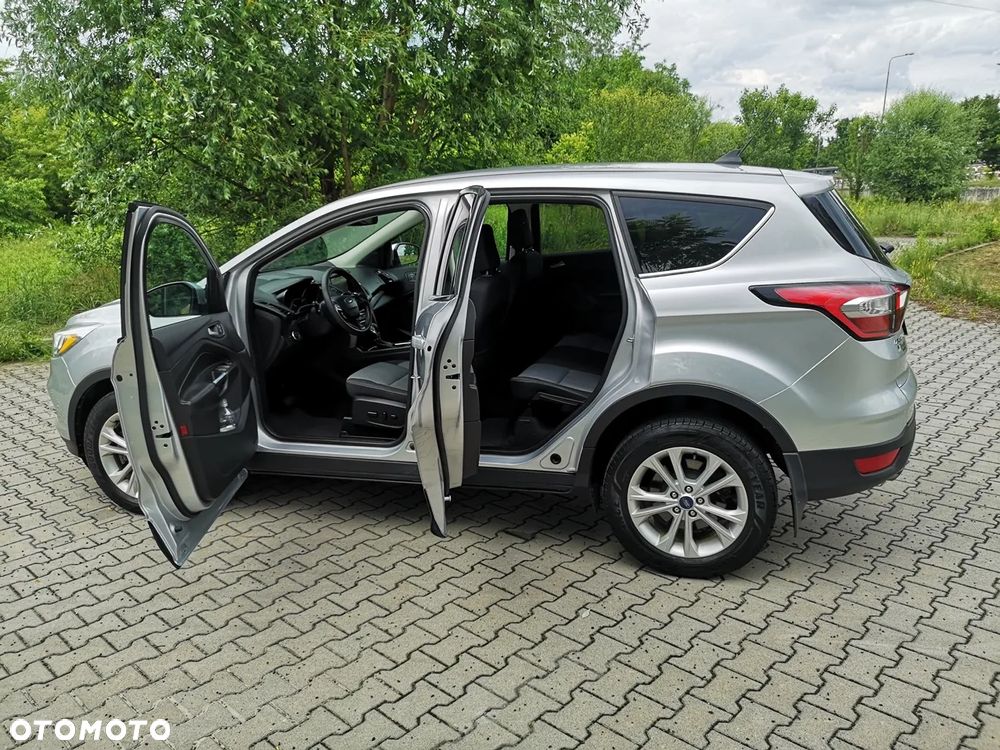 Ford Kuga 1.5 EcoBoost 4WD Titanium Plus - 13