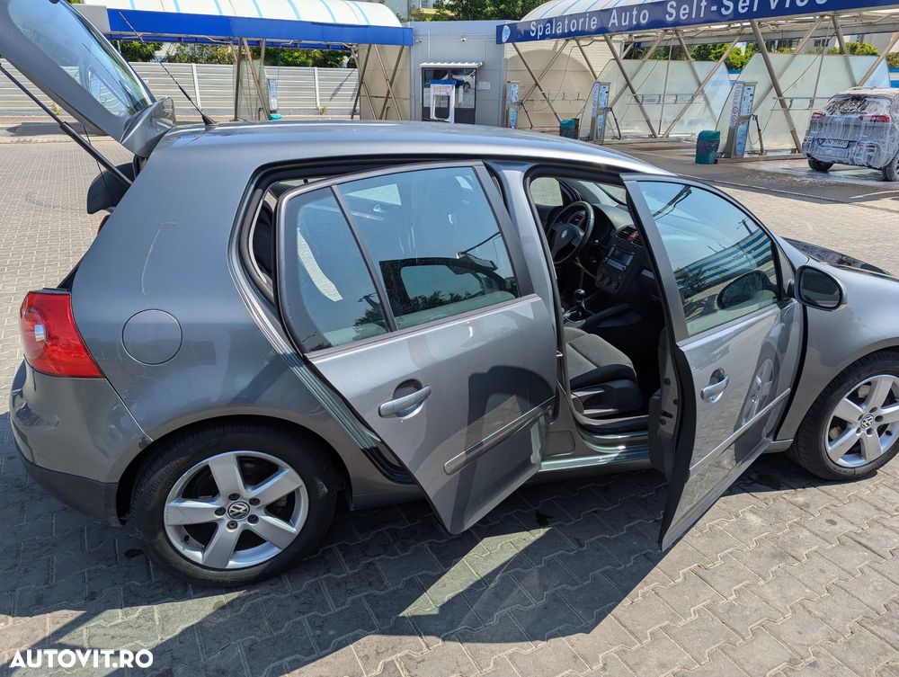 Volkswagen Golf 2.0 TDI 4Motion Comfortline - 3