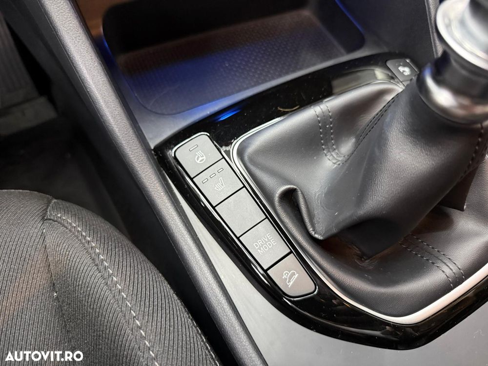 Hyundai Tucson 1.6 l 150 CP 2WD 6MT Style+ - 12