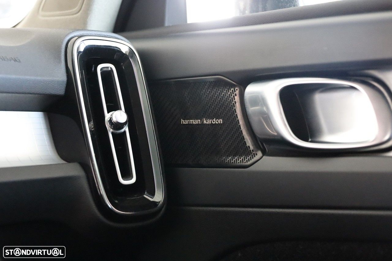 Volvo XC 40 2.0 D3 Momentum - 17