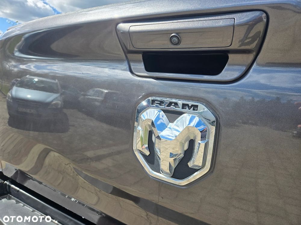 RAM 1500 Quad Cab Longbed Bighorn - 17