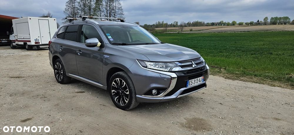 Mitsubishi Outlander - 7