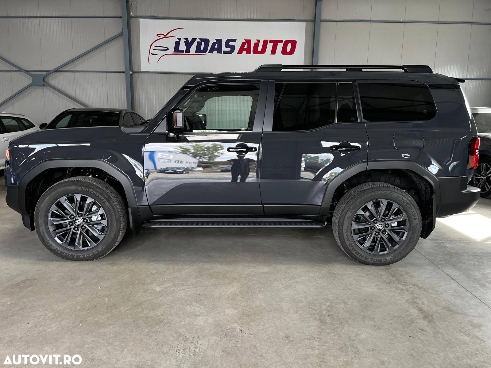 Toyota Land Cruiser 2.8l D-4D 204 CP A/T 7 locuri Luxury AVS Black - 7