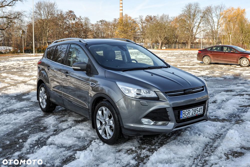 Ford Escape 2.0 EcoBoost AWD Titanium - 6