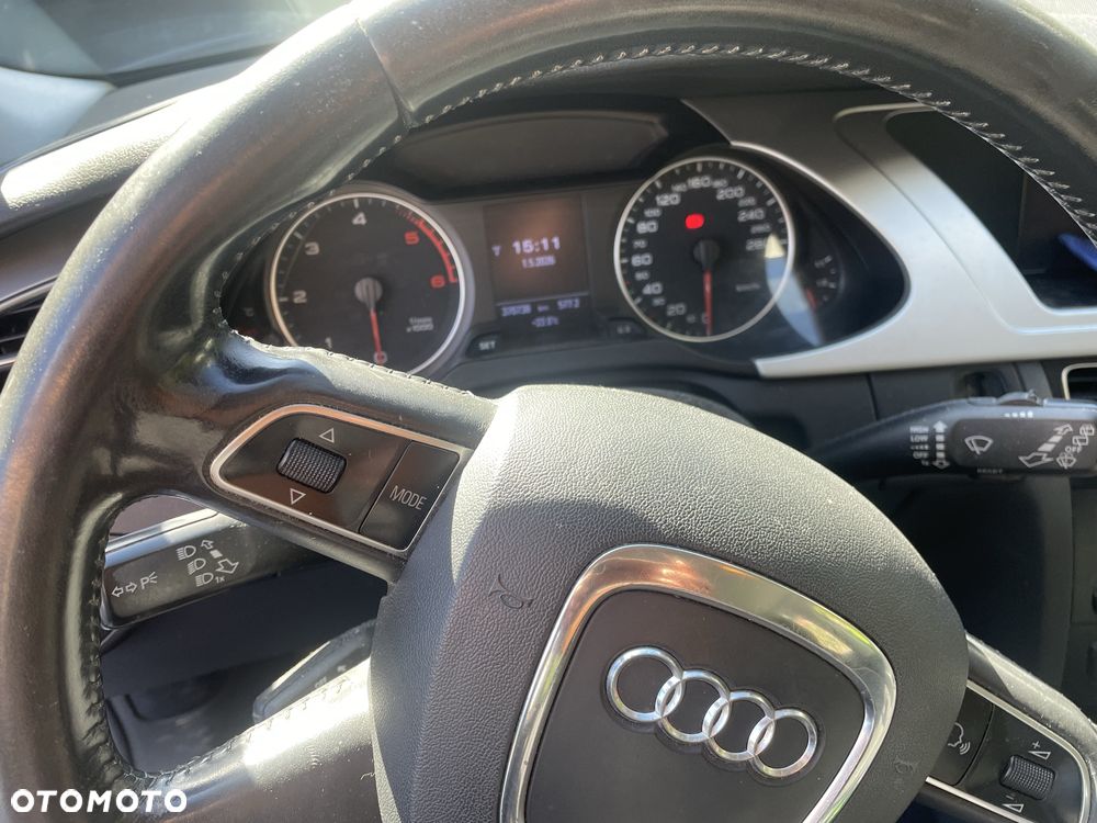 Audi A4 Avant - 4