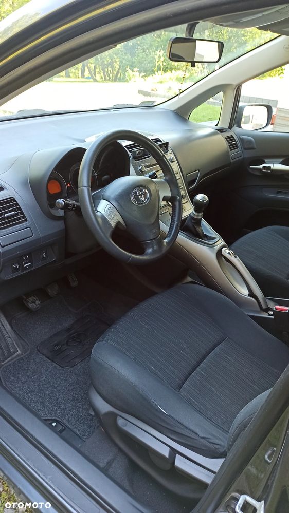 Toyota Auris 1.4 VVT-i Luna - 3