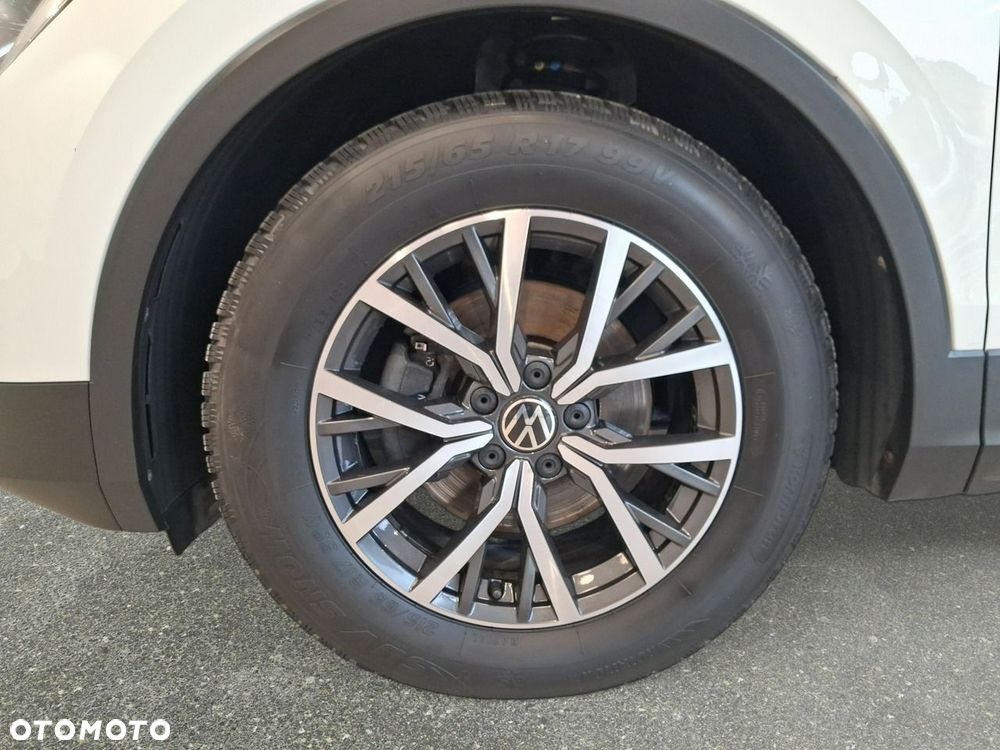 Volkswagen Tiguan - 14