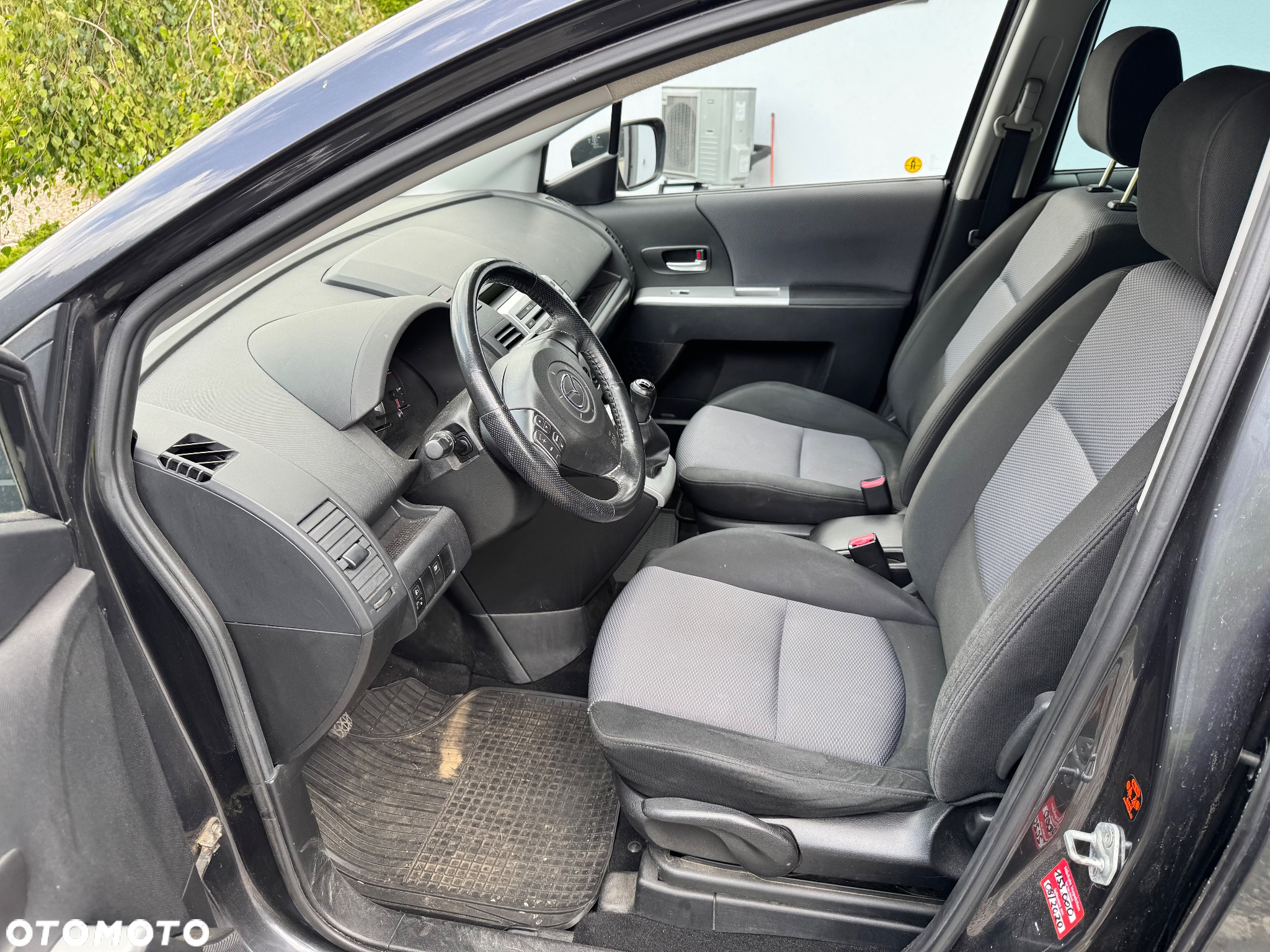 Mazda 5 - 26
