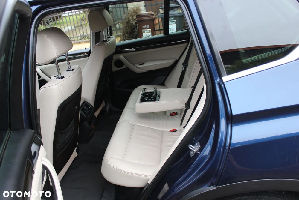 BMW X3 xDrive20d - 13