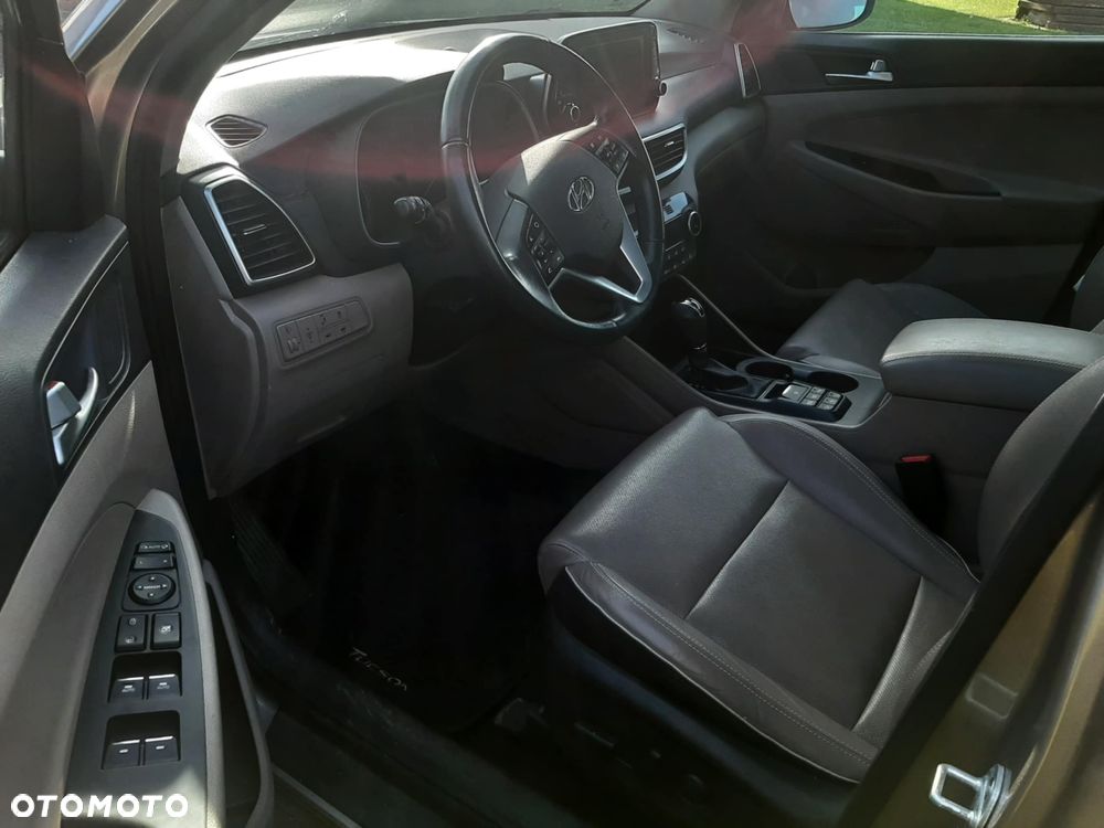 Nissan Qashqai 1.5 dCi TEKNA - 9