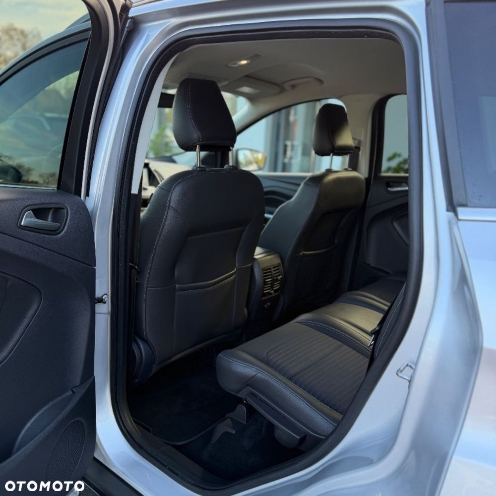 Ford Kuga - 22