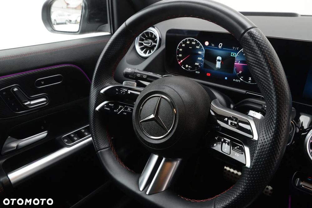 Mercedes-Benz GLA 200 d 4-Matic AMG Line 8G-DCT - 30