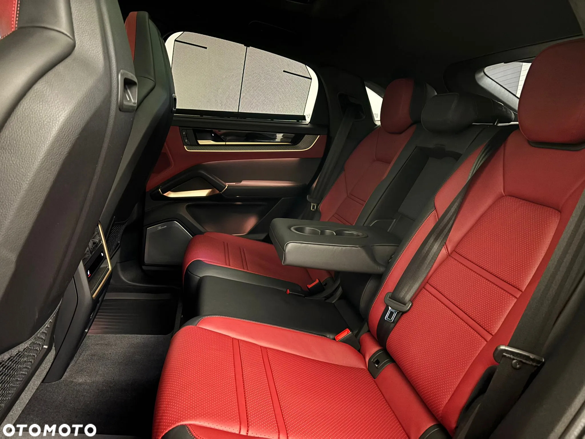 Porsche Cayenne Coupe GTS - 13