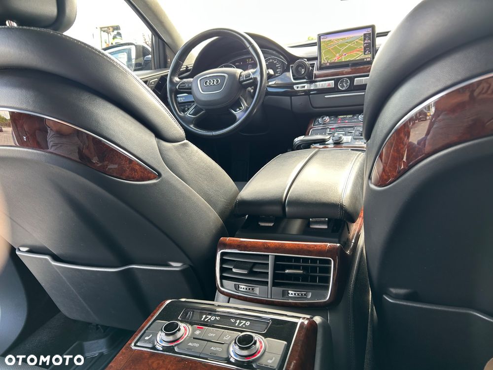 Audi A8 4.2 TDI Quattro - 13