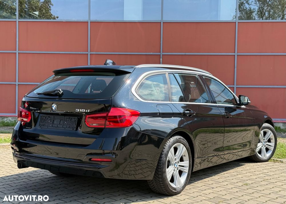 BMW Seria 3 318d Touring Aut. Sport Line - 29