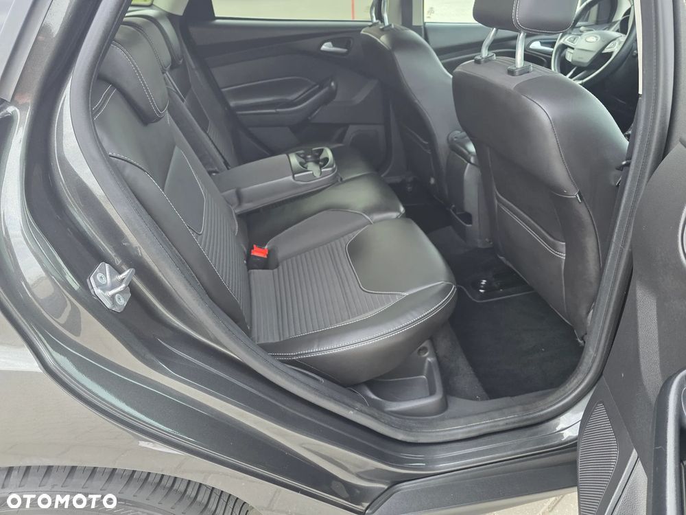 Ford Focus 2.0 TDCi Titanium ASS - 12