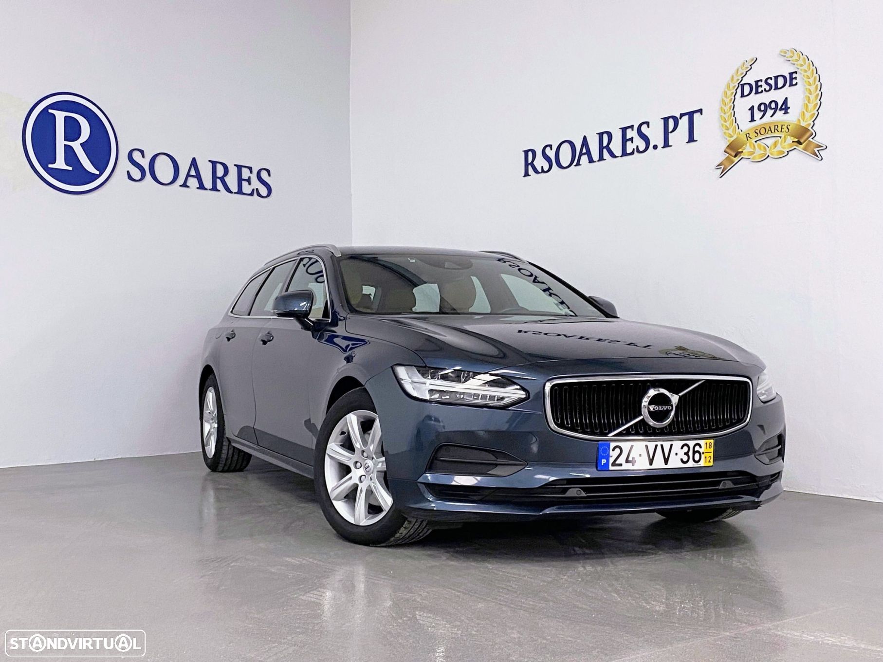 Volvo V90 2.0 D4 Momentum Geartronic - 1