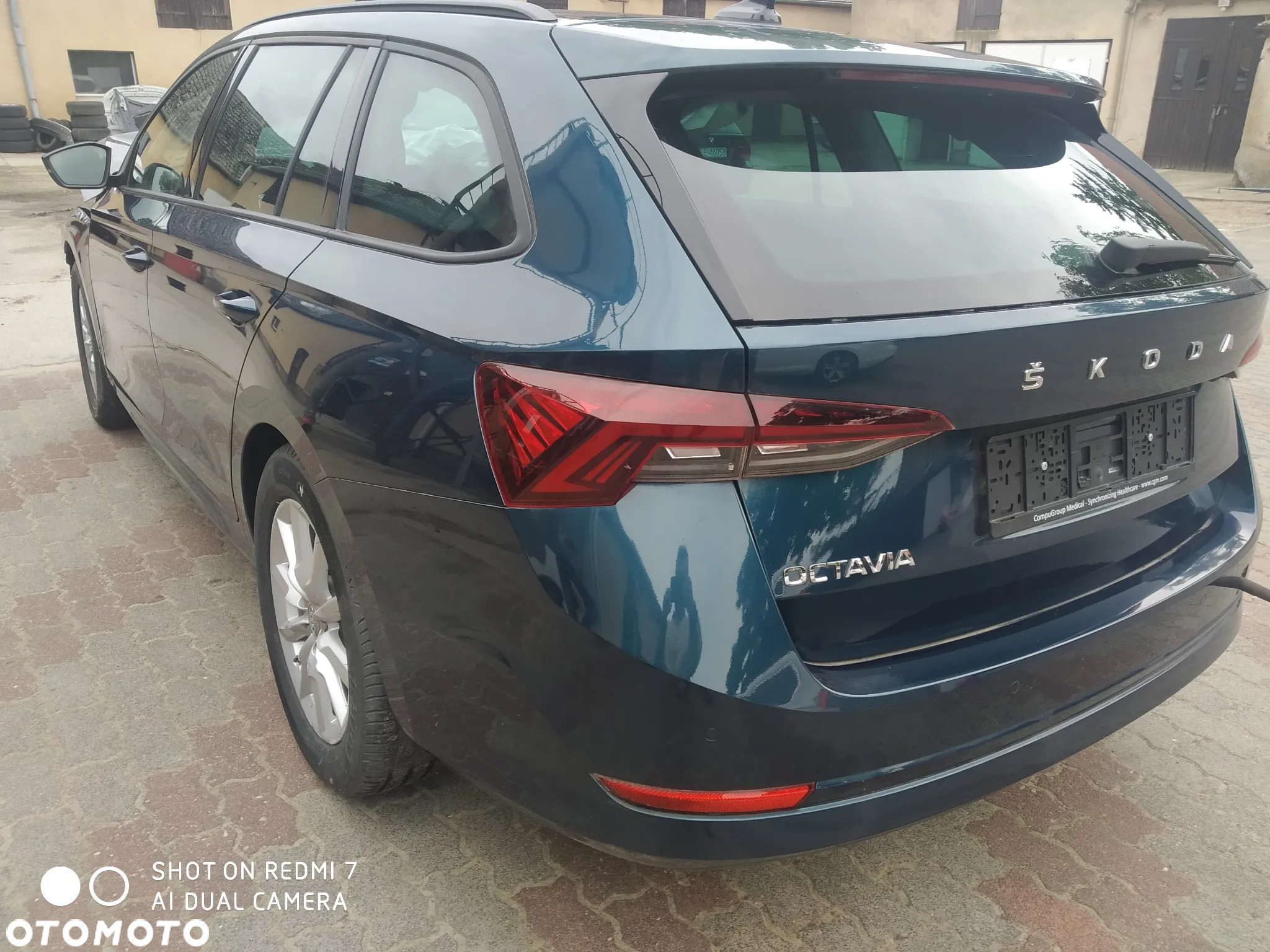 Skoda Octavia 2.0 TDI Ambition DSG - 2