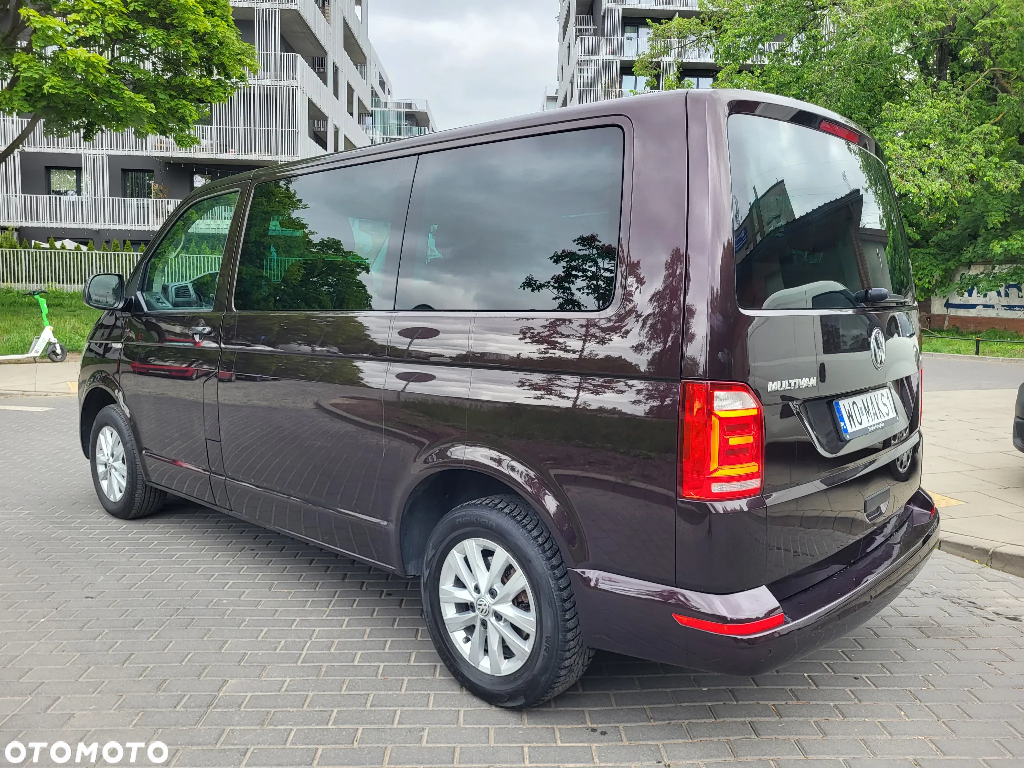 Volkswagen Multivan - 20