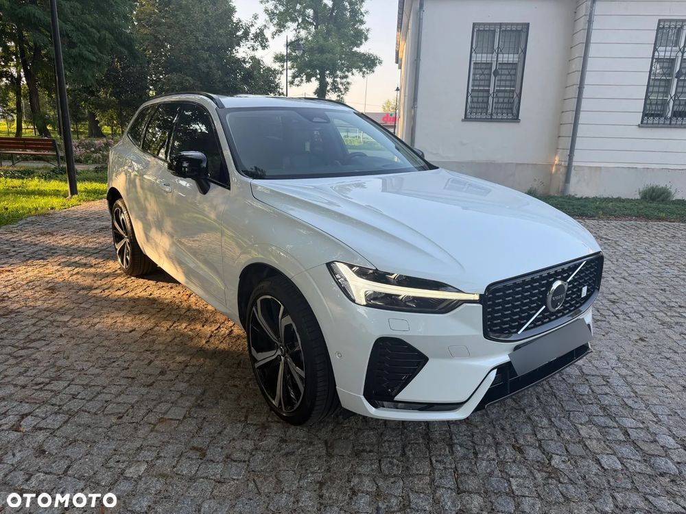 Volvo XC 60 B5 B AWD Ultimate Dark - 2