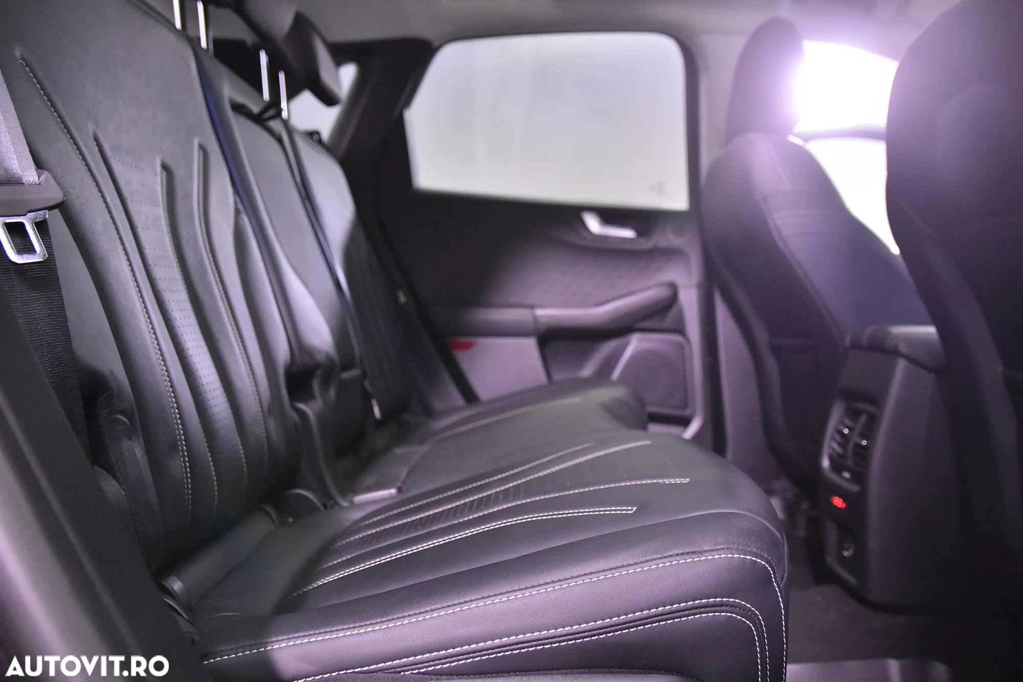 Ford Kuga 2.5 Duratec FHEV FWD Titanium - 12