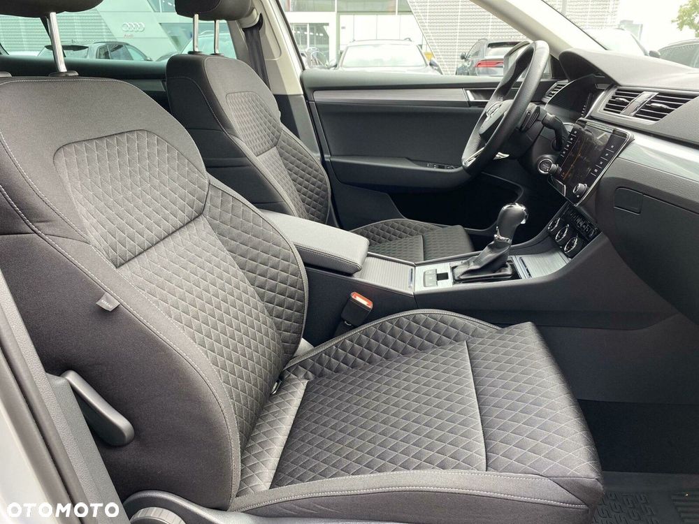 Skoda Superb 1.5 TSI Ambition DSG - 18