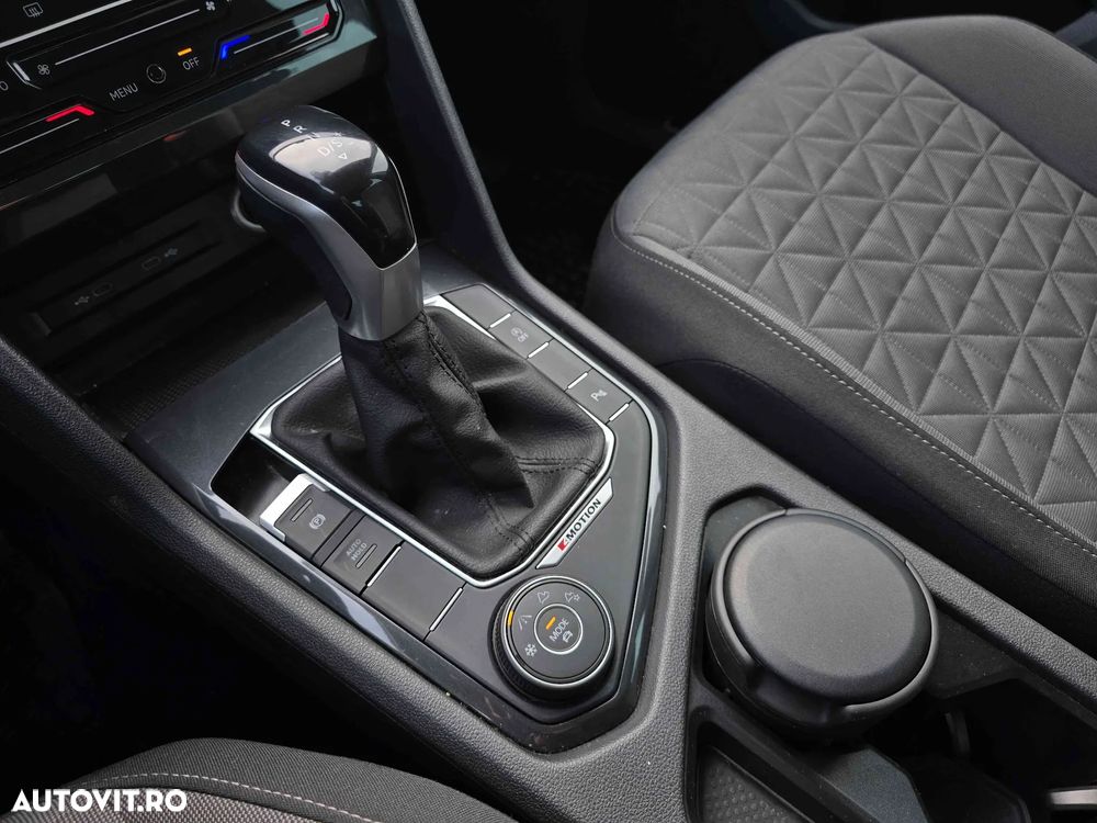 Volkswagen Tiguan - 13