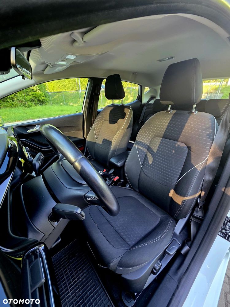 Ford Fiesta 1.1 Titanium - 18