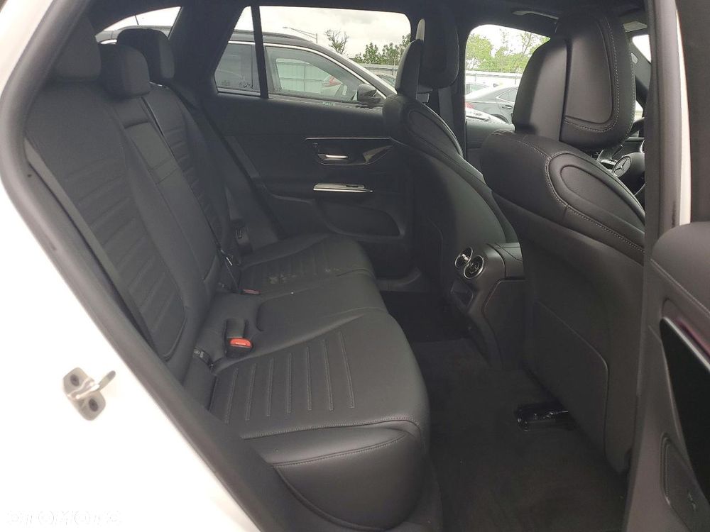 Mercedes-Benz GLC 300 4Matic 9G-TRONIC - 12