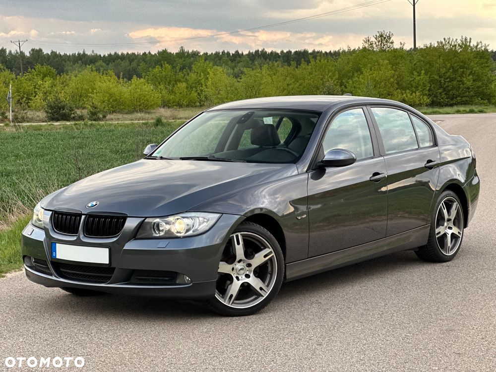 BMW Seria 3 318i - 38