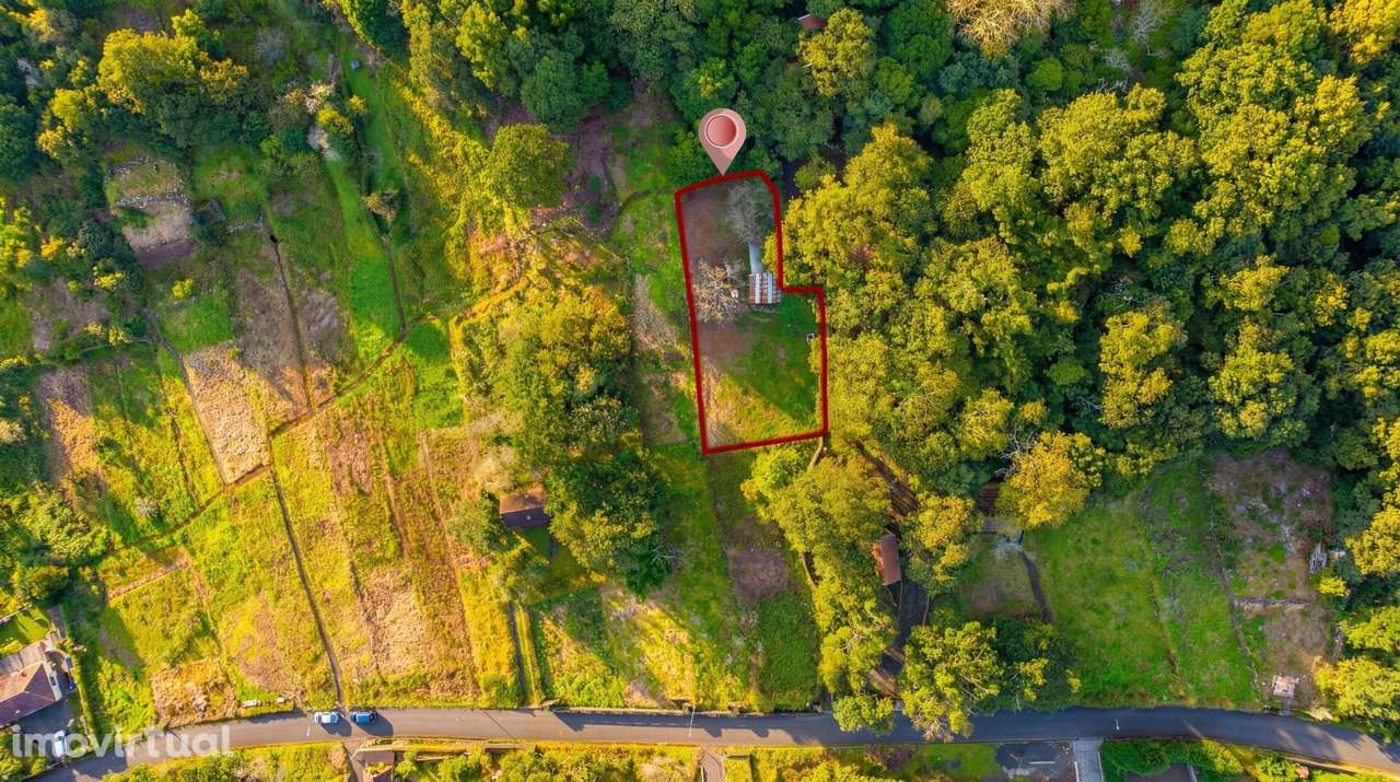 Terreno Rústico com 691m2 - Grande imagem: 3/17