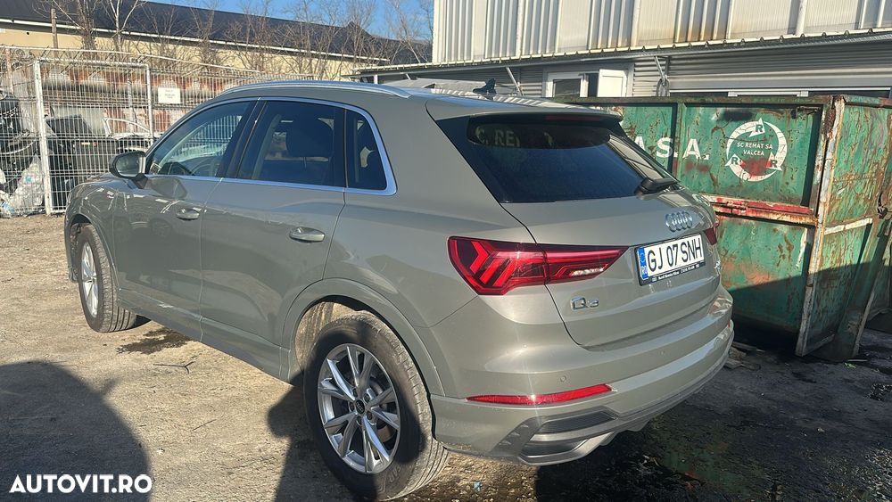 Audi Q3 2.0 40 TFSI S tronic quattro - 2