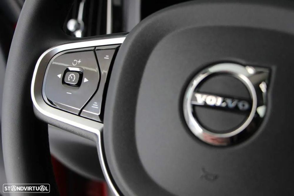 Volvo XC 60 2.0 T6 PHEV Ultra Dark AWD - 22