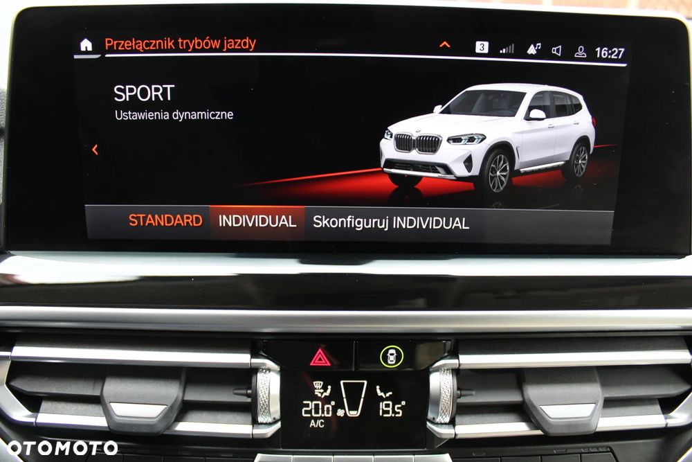 BMW X3 xDrive20i - 33