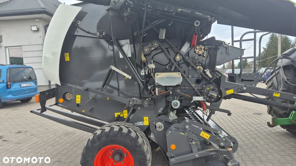 Claas VARIANT 380RC 2015R - 13