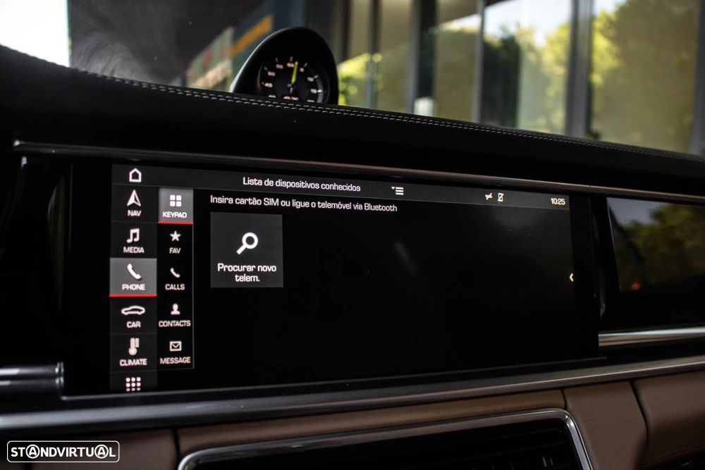 Porsche Panamera 4 E-Hybrid - 44