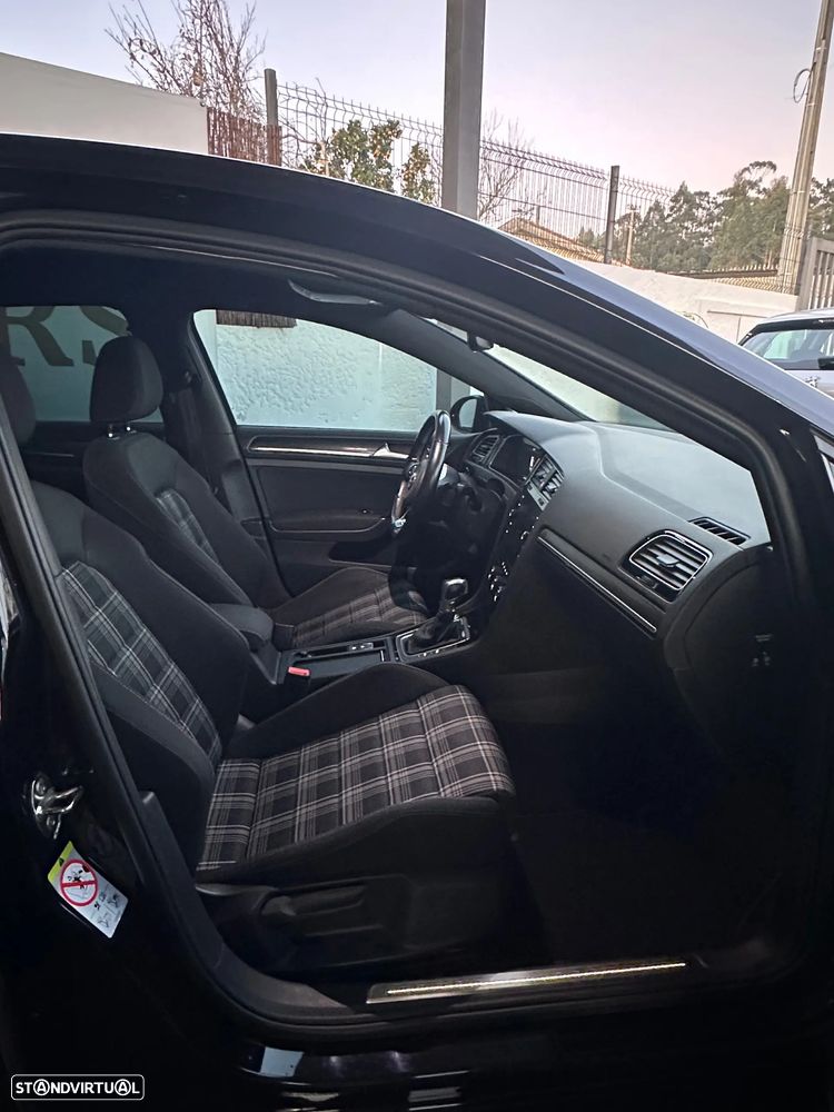 VW Golf 2.0 TDi GTD DSG - 16
