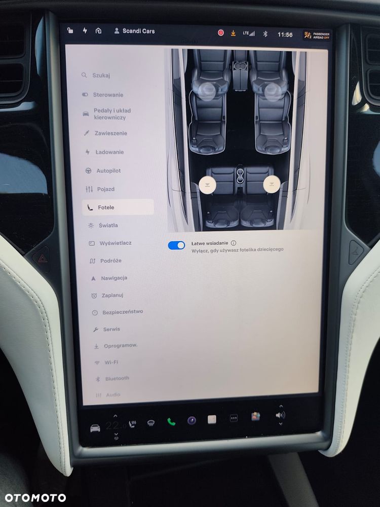 Tesla Model X - 10