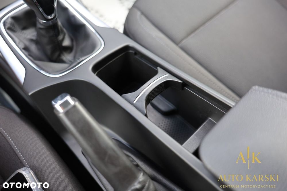 Opel Insignia - 22