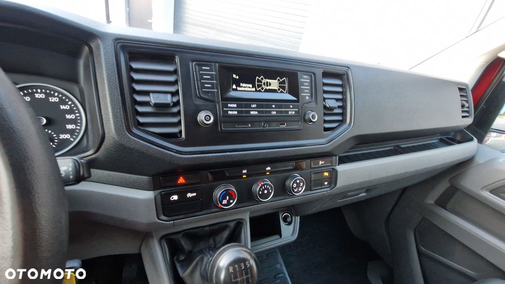 Volkswagen CRAFTER MAXI 2.0 DO PRZEWOZU KWIATÓW PODJAZD OCIEPLONA PAKA KLIMA NOWE OPONY - 29